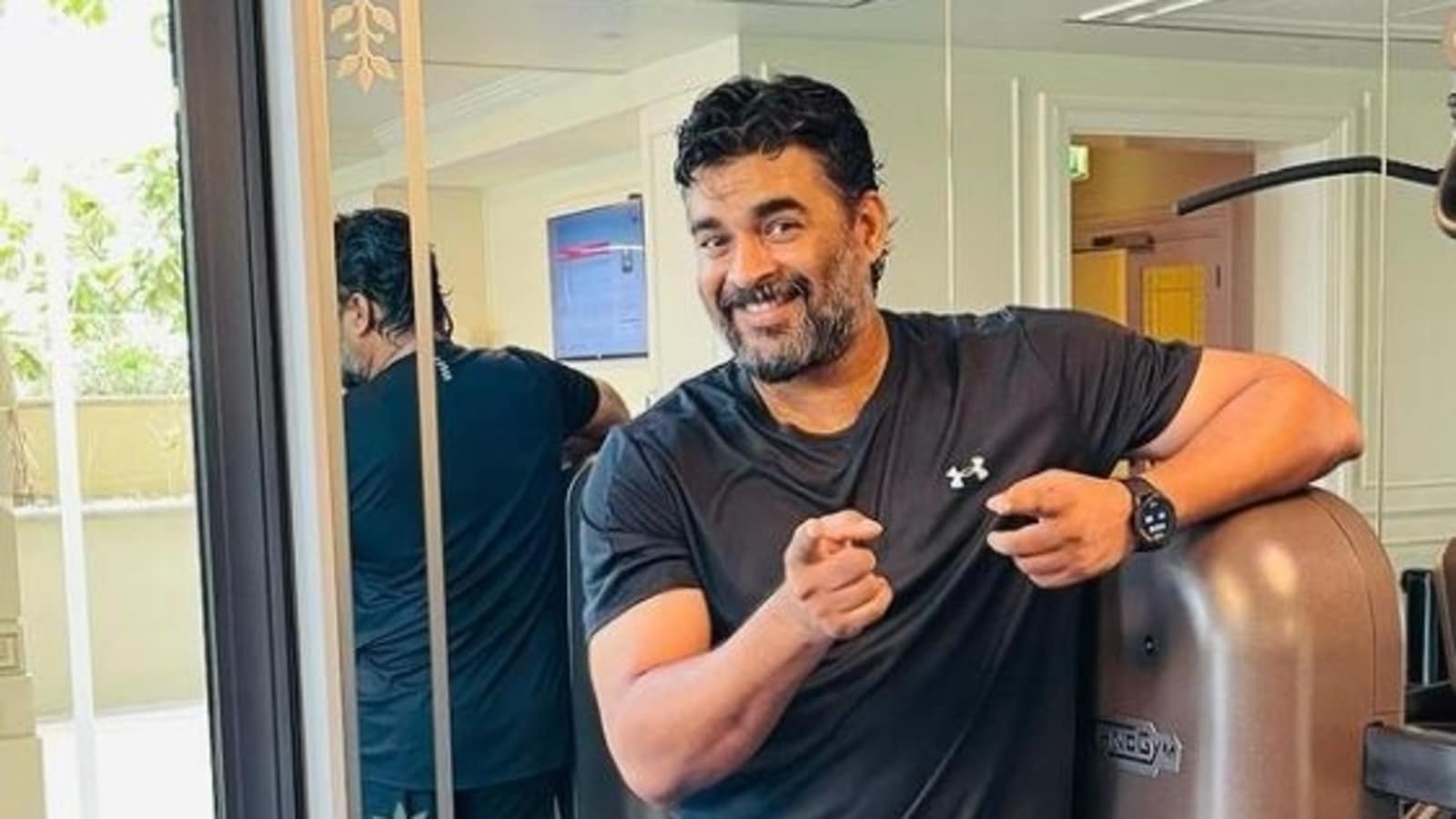 My Office Job Has Me Inching Closer To The Dad Bod R Gaybrosgonemild